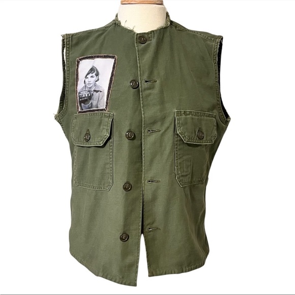 Upcycled Reworked Vintage Army Shirt with hand embroidery and vintage mug shot - Picture 2 of 12